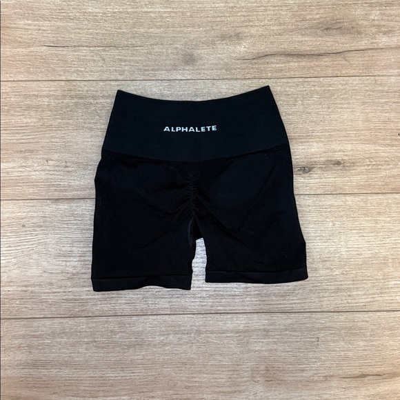 alphalete shorts - Picture 2 of 2
